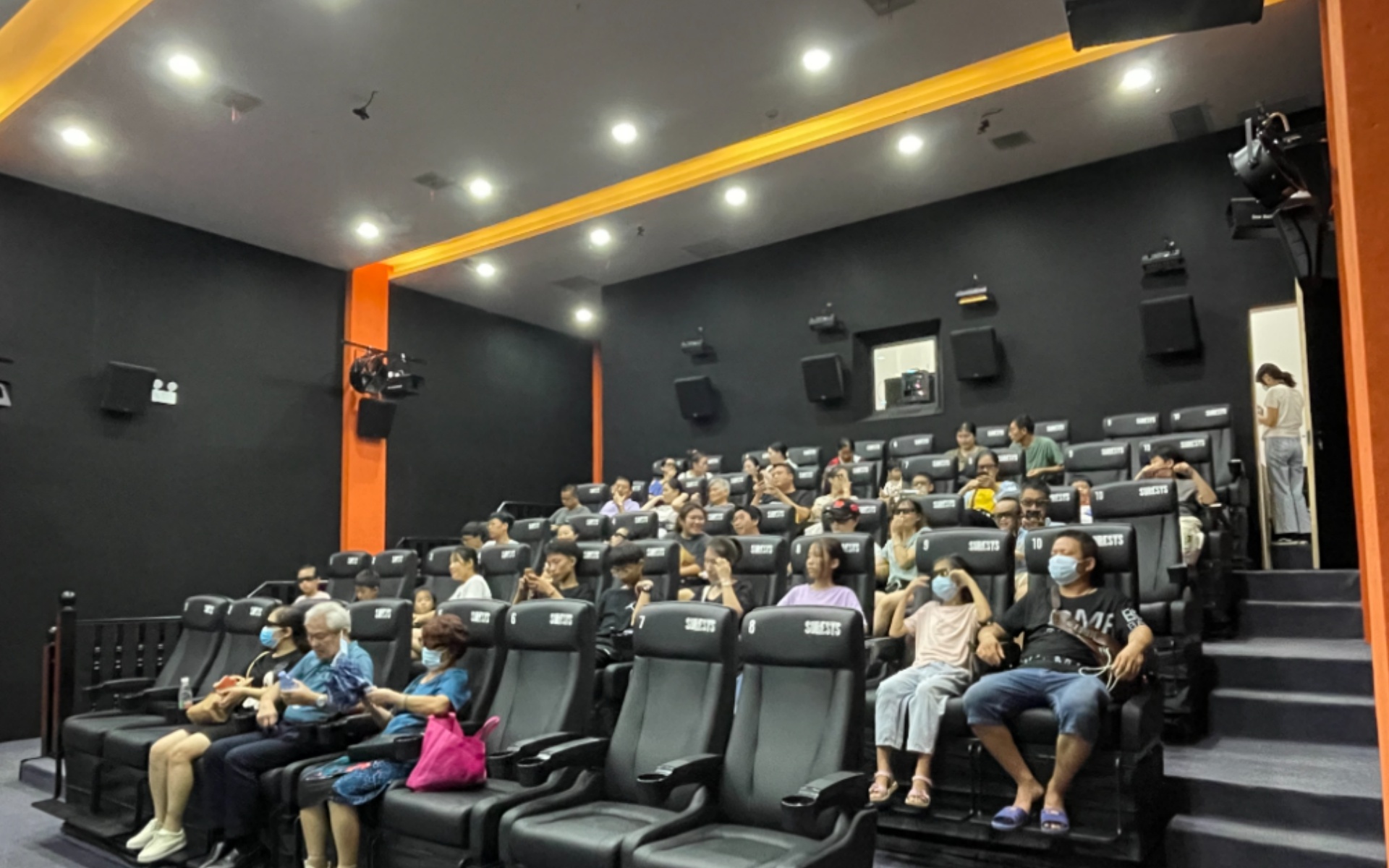 Hunan-Yongzhou Flower and Bone Scenic Area 7D Cinema